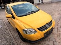 Gebraucht VW Fox Refresh 54 PS (39 kW) 2009 Gelb Kleinwagen