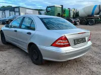 Gebraucht Mercedes C200 122 PS (89 kW) 2004 Silber Limousine