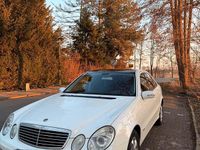 Gebraucht Mercedes E200 122 PS (89 kW) 2006 Weiß Limousine
