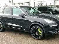 Gebraucht Porsche Cayenne S E-Hybrid 333 PS (244 kW) 2016 Schwarz SUV