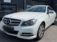 Gebraucht Mercedes C180 156 PS (114 kW) 2013 Weiß Coupé
