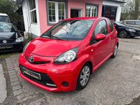 Gebraucht Toyota Aygo Cool 68 PS (50 kW) 2013 Rot Kleinwagen