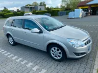 Gebraucht Opel Astra 85 PS (62 kW) 2010 Beige Kombi