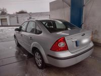 Gebraucht Ford Focus Trend 101 PS (74 kW) 2005 Silber Limousine