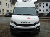 Gebraucht Iveco Daily 126 PS (92 kW) 2016 Weiß Van / Kleinbus
