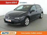 Gebraucht VW Golf VIII Style 131 PS (96 kW) 2020 Uranograu/cinza urano Limousine