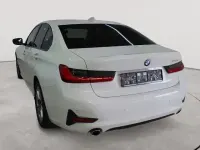 Gebraucht BMW 318 Sport Line 150 PS (110 kW) 2021 Weiß Limousine