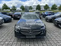 Gebraucht Mercedes E300 Avantgarde 194 PS (142 kW) 2022 Schwarz Kombi