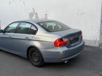 Gebraucht BMW 320 163 PS (119 kW) 2005 Andere farben Limousine