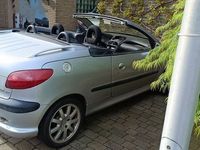 gebraucht Peugeot 206 CC silber