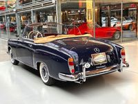 Gebraucht Mercedes 220 101 PS (74 kW) 1956 Blau Cabrio