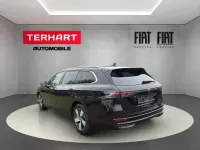 Gebraucht VW Passat Elegance 150 PS (110 kW) 2025 Schwarz Kombi