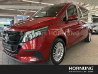 Gebraucht Mercedes V220 163 PS (119 kW) 2025 Hyazinthrot metallic Van / Kleinbus