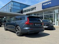 Gebraucht Volvo V60 Plus 197 PS (144 kW) 2023 Blau Kombi