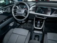 Second-hand Audi Q4 e-tron Comfort 210 kW (286 CP) 2025 Gri SUV