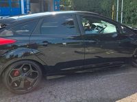 Gebraucht Ford Focus Sport 250 PS (183 kW) 2017 Schwarz Limousine