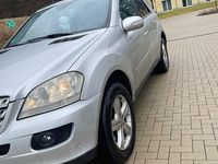 Gebraucht Mercedes ML320 224 PS (164 kW) 2006 Silber SUV