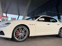 Gebraucht Maserati Ghibli 409 PS (300 kW) 2014 Weiß Limousine