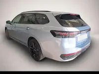 Gebraucht VW Passat R-line 272 PS (200 kW) 2025 Manufacturer Kombi