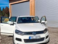 Gebraucht VW Touareg 240 PS (176 kW) 2012 Weiß SUV