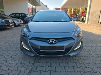 Gebraucht Hyundai i30 Style 128 PS (94 kW) 2012 Grau Kombi