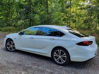 Gebraucht Opel Insignia Innovation 165 PS (121 kW) 2017 Weiß Limousine