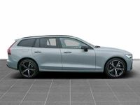 Gebraucht Volvo V60 145 PS (106 kW) 2024 Kombi