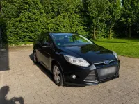 Gebraucht Ford Focus 101 PS (74 kW) 2013 Schwarz Limousine