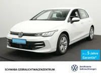 Gebraucht VW Golf VIII Life 116 PS (85 kW) 2025 Weiß Limousine