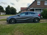 Gebraucht Mercedes A180 122 PS (89 kW) 2014 Grau Kleinwagen