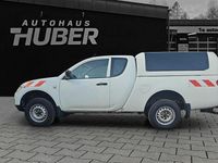 Gebraucht Mitsubishi L200 Invite 136 PS (100 kW) 2011 Weiß Pickup
