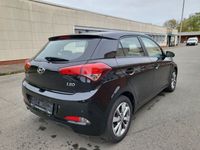 gebraucht Hyundai i20 Intro Edition Sitz+Lenkhzg Klima TÜVNEU PDC