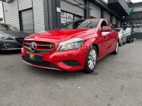 Gebraucht Mercedes A200 Style 156 PS (114 kW) 2013 Rot Kleinwagen