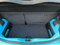 Second-hand VW up! 65 CP (47 kW) 2020 Albastru Hatchback
