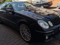 Second-hand Mercedes E300 211 CP (155 kW) 2009 Negru Berlinǎ