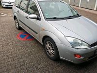 Gebraucht Ford Focus 118 PS (86 kW) 2001 Silber Kombi