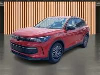 Gebraucht VW Tiguan Goal 150 PS (110 kW) 2025 Rot SUV