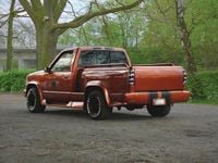Second-hand Chevrolet Silverado 200 CP (147 kW) 1992 Portocaliu SUV