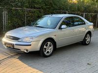 Gebraucht Ford Mondeo Ambiente 145 PS (106 kW) 2001 Grau Limousine
