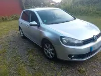 Gebraucht VW Golf VI 105 PS (77 kW) 2012 Silber Kleinwagen