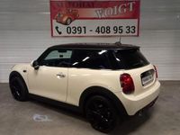 Gebraucht Mini Cooper D 116 PS (85 kW) 2018 Weiß Kleinwagen