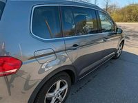 Gebraucht VW Touran 150 PS (110 kW) 2017 Grau Van / Kleinbus