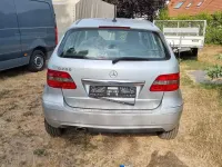 Gebraucht Mercedes B200 136 PS (100 kW) 2010 Silber Van / Kleinbus
