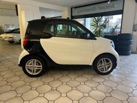 Gebraucht Smart ForTwo Coupé 60 kW (82 PS) 2022 Schwarz Kleinwagen