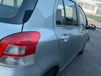 Gebraucht Toyota Yaris 90 PS (66 kW) 2011 Grau Kleinwagen