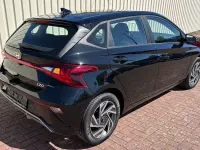 Neu Hyundai i20 Trend 90 PS (66 kW) 2025 Schwarz Kleinwagen
