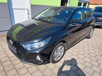 Gebraucht Hyundai i20 Select 101 PS (74 kW) 2023 Schwarz Kleinwagen