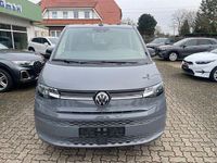 Gebraucht VW Multivan Life 150 PS (110 kW) 2024 Pure gray Van