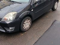 Gebraucht Ford Fiesta Style 69 PS (50 kW) 2008 Grau Kleinwagen