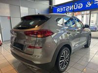 gebraucht Hyundai Tucson 1,6/Automatik/Navi/R.F.Kam/SHZ/Garantie